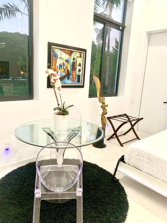 Men Only Clothing Option Near Wilton Manors * Fort Lauderdale